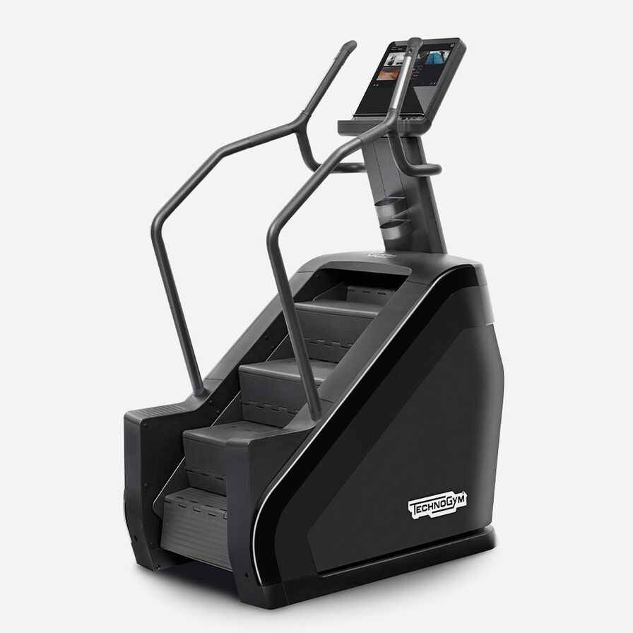 Тренажеры лестницы Technogym